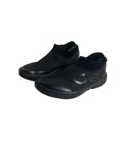 Oofos OOMG eeZee Mens Size 9.5 Black Slip-On Recovery Shoes With Comfort Foam