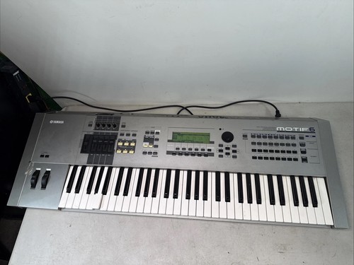 Vintage Yamaha MOTIF6 61-Key Keyboard Synthesizer SEE DESCRIPTION
