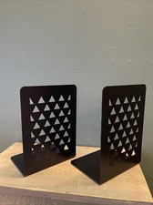 2 Sets Of Black Metal Book Ends Triangle, Cut Outs, New 357￼￼￼