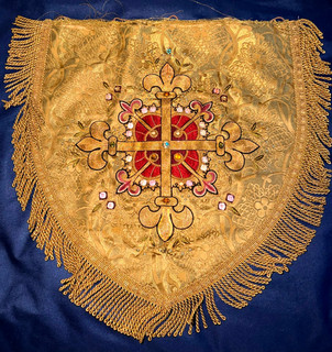 ANTIQUE GOLD METALLIC DAMASK HOOD OR DRAPE FOR CATHOLIC PRIESTS COPE VESTMENT