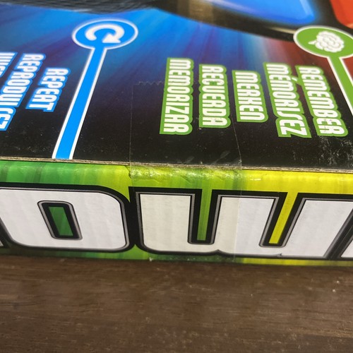 Gioco di memoria elettronica classico Hasbro Simon età 8+ nuovo con scatola - Foto 4 di 4