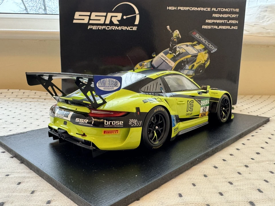 Spark 1/18 Porsche 911 911.2 GT3 R ADAC GT Masters 2020 Champion SSR Performance - Image 3 of 4
