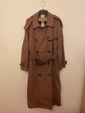 Barely Used Burberry Women's Pink Gabardine Trench Coat Size 10