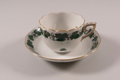 Herend Tasse Untertasse Mocca Weinlaub VSZG 711 Goldrand