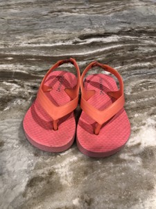 toddler size 6 flip flops