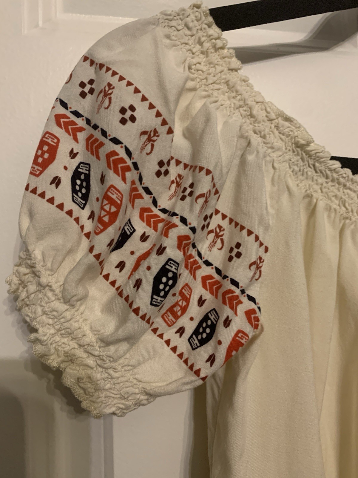 Her Universe Star Wars Mandalorian Mythosaur Skull Print Flowy Shirt Blouse M