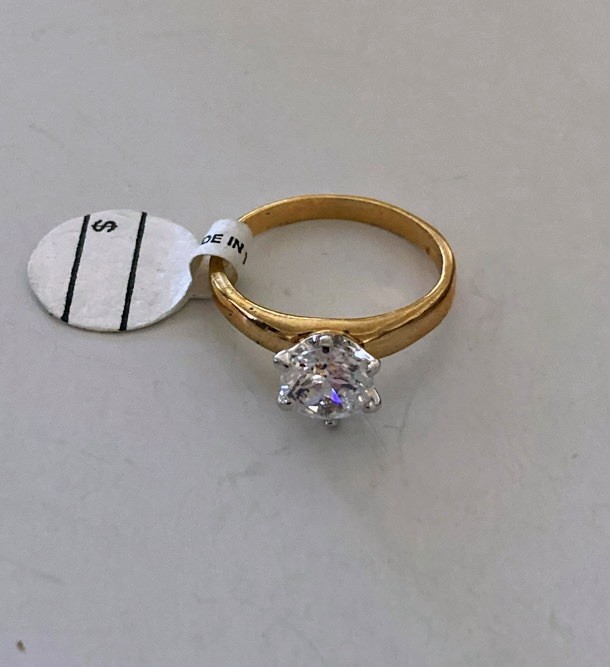 Women's Solitaire Yellow Gold Tone Engagement Ring Sparkle Round Stone Size 8