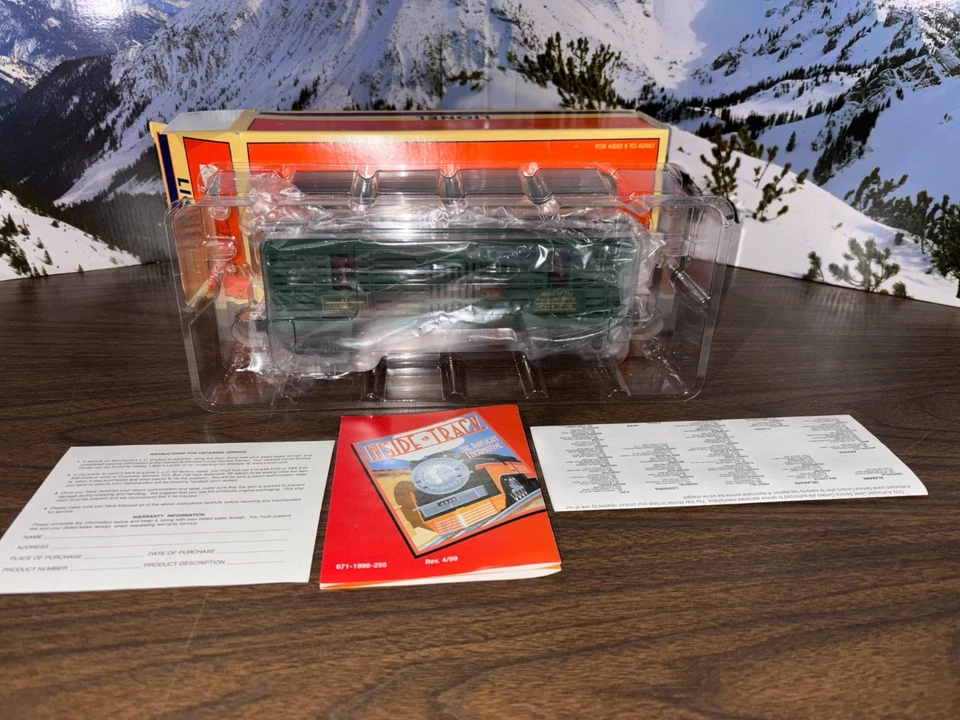 NEW OLD STOCK Lionel 26712 Kentucky Derby Churchill Downs  Car **FREE SHIPPING** - Image 3 of 4