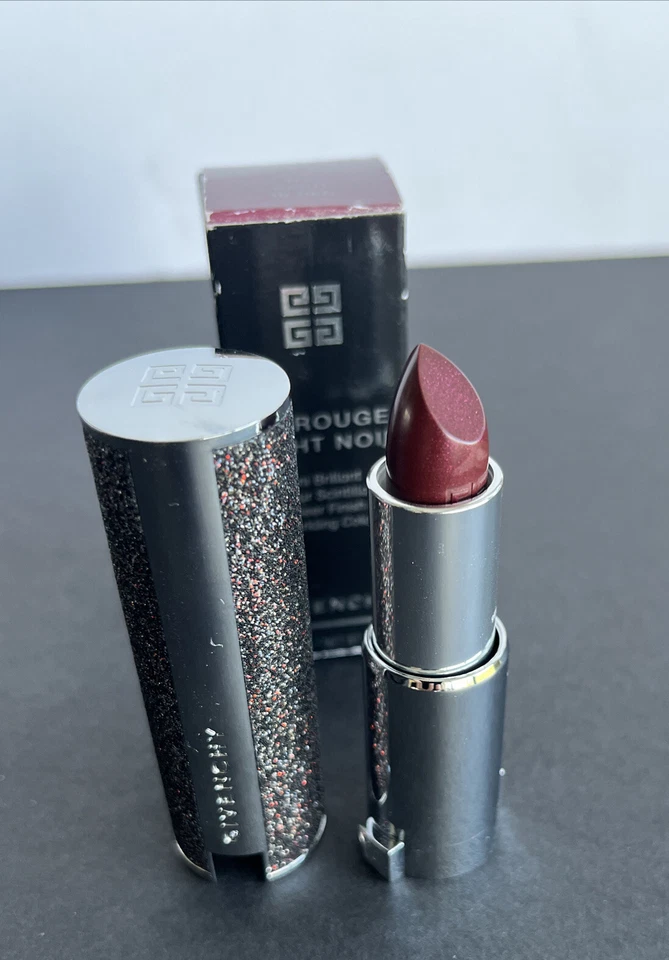 Le Rouge Burgundy wine Night Noir Lipstick, 2 Night in Red sparkling Case - Image 3 of 3