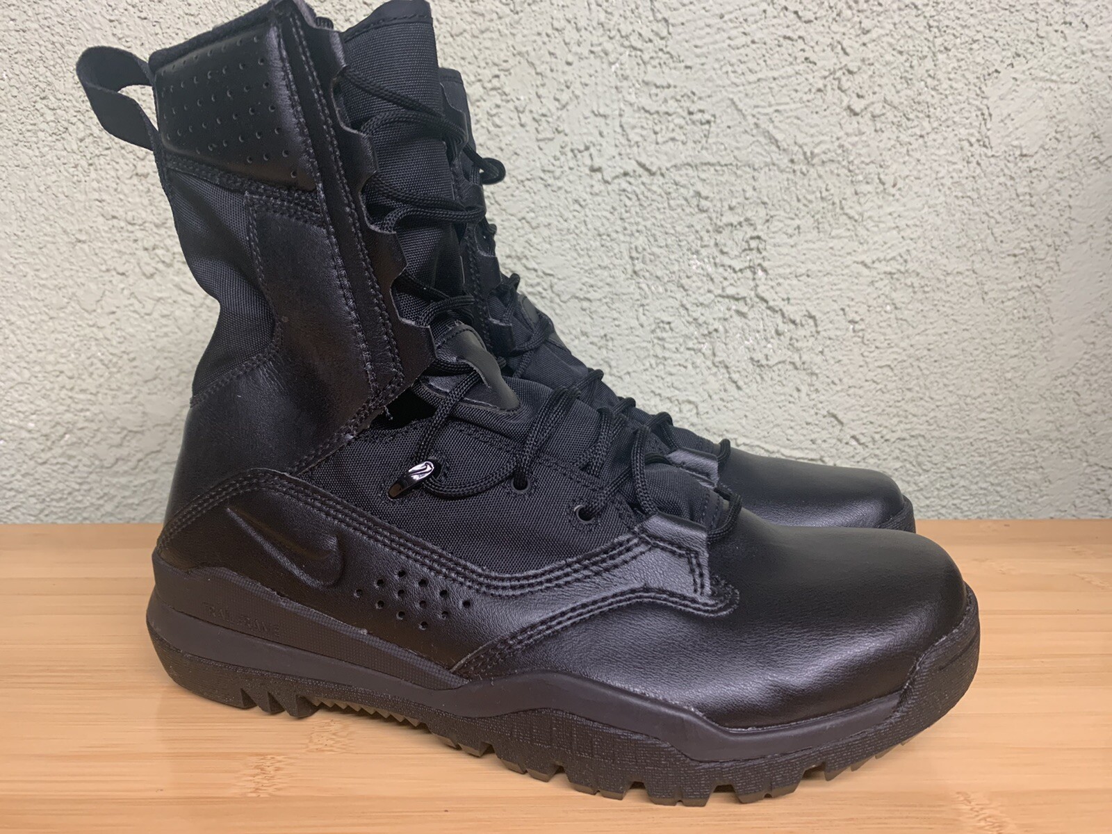 RARE 🚀 NIKE SFB FIELD 2 8
