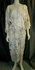 Vintage Expressions by California Dynasty Women's Floral Lace Robe