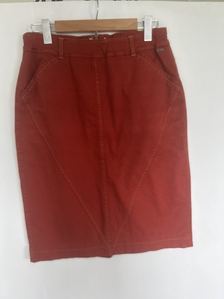 Blue River Stretch Straight Pencil Skirt Knee Length Medium 30 Inch Rust Orange
