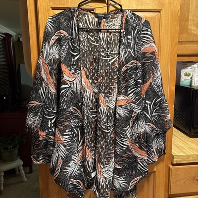 Women s Torrid Semi Sheer Shaw Size 1/2 Multi Colored Plus Size Short Sleeve