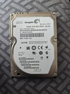 Seagate ST9320423AS 320GB SATA PN: 9HV14E-022 FW: 0006HPM1