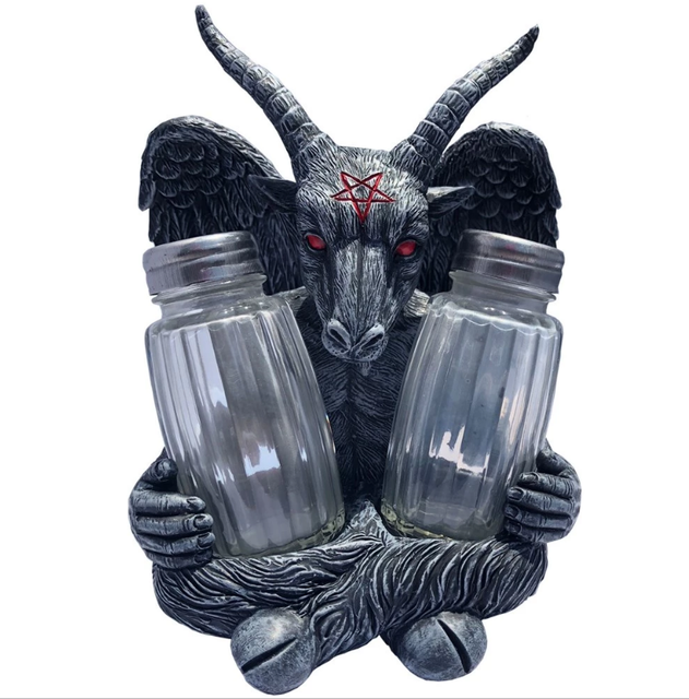 elvira salt and pepper shaker set