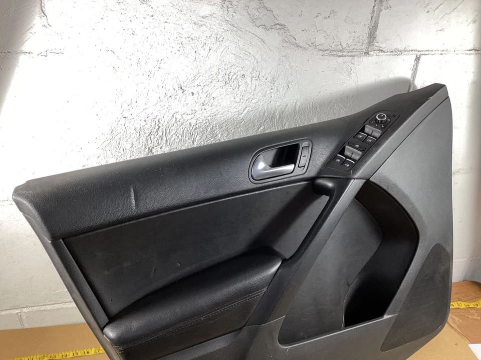 2011-2013 VOLKSWAGEN Tiguan Front Left Driver side Door Card Panel 867012B OEM . - Image 4 of 4