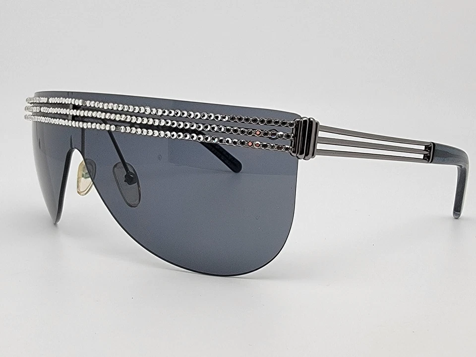 Солнцезащитные очки Laura Biagiotti Roma LB85392 180 в темно-серой оправе с линзами - Изображение 3 из 4