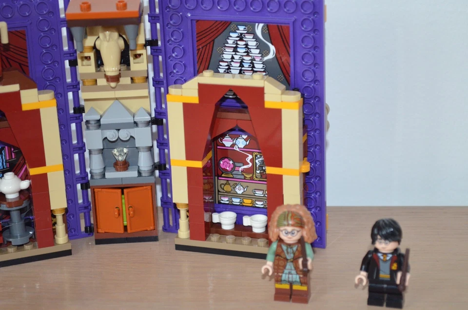 LEGO Harry Potter 76396 Hogwarts Moment: Divination Class, photo 3 sur 5