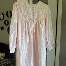 Vintage Barbizon Pink Cuddleskin Nightgown Satin Lace Embroidered Nightie Medium