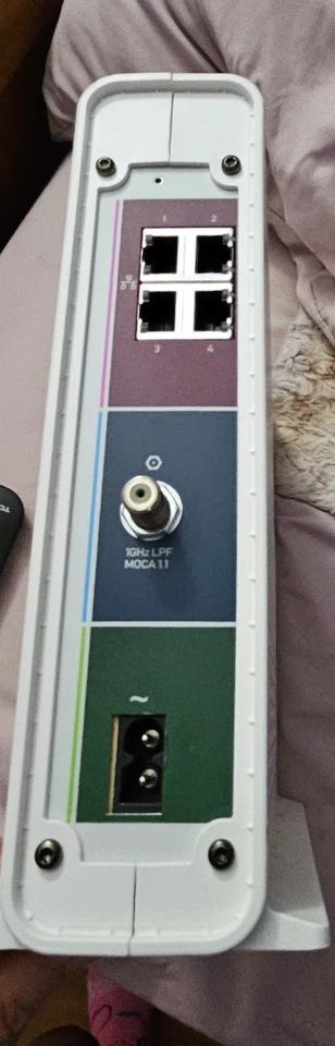 Cable módem Arris Surfboard SBG-6782-ACH - DOCSIS 3.0 8x4 con router y WiFi AP Foto 2 de 4