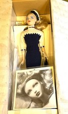 ASHTON DRAKE SHINEY BLONDE SIMPLY GENE DOLL REDRESSED IN KNITTED OUTFIT..LOOK