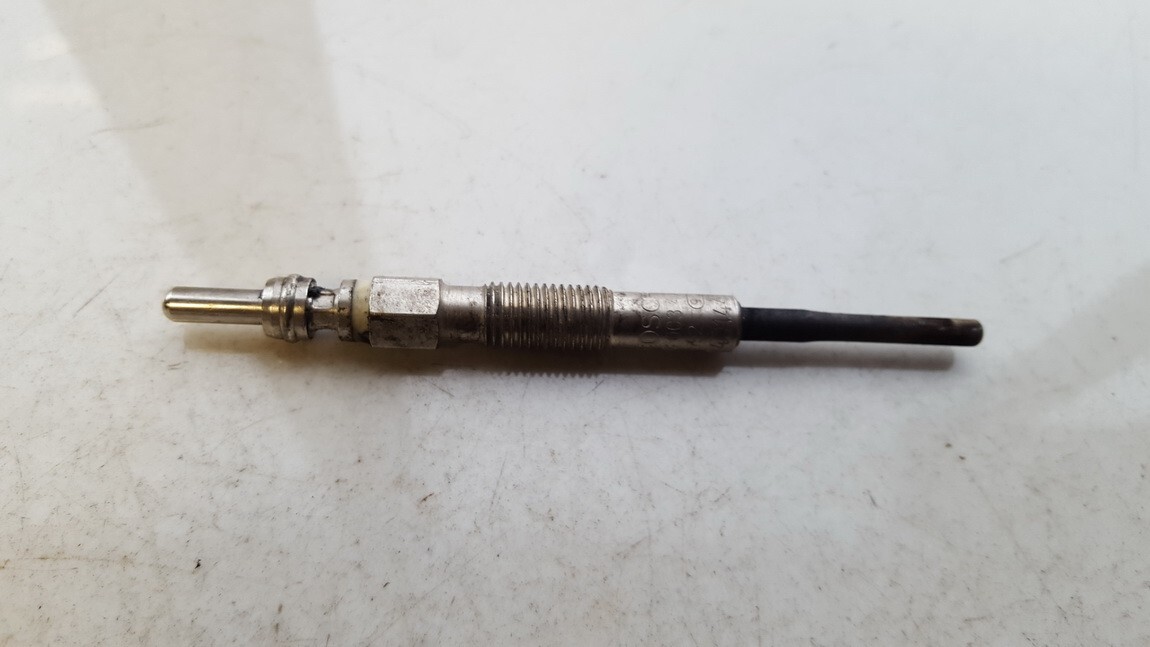 0250403003 02504030034 Diesel Spark Plug (Glow Plug) for