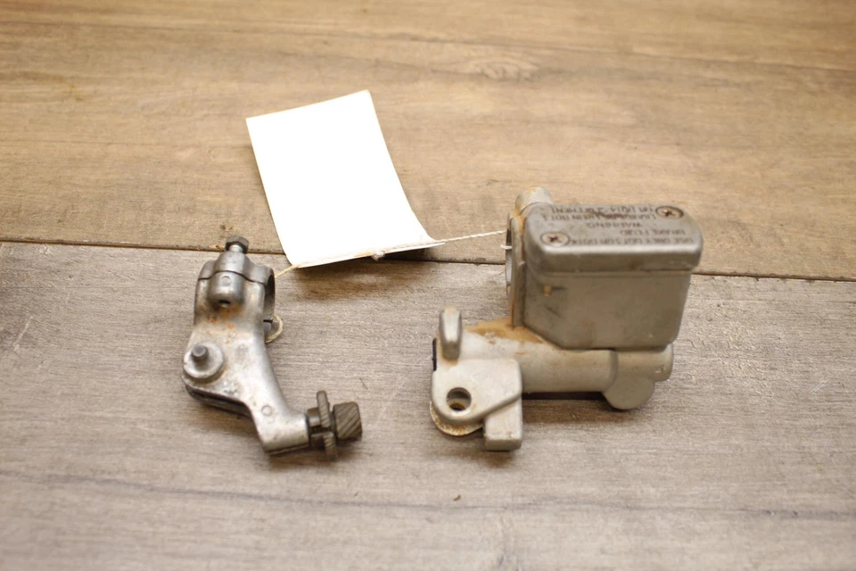 Honda CR250R 1997 cilindro maestro de freno delantero con percha de embrague Foto 4 de 4