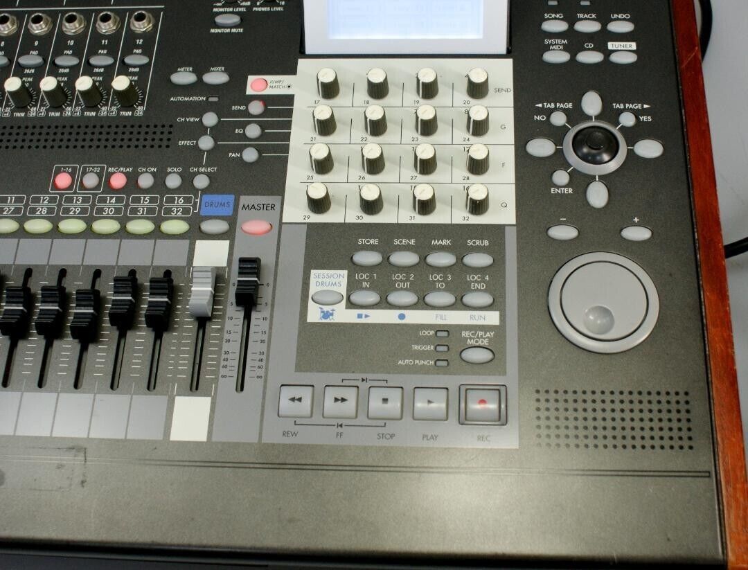 Korg D3200 Digital Recording Studio Tested Working from Japan