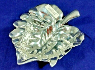 Beatriz Ball Aluminum Alloy Garden Bali Small Leaf Footed Serving Bowl 7013