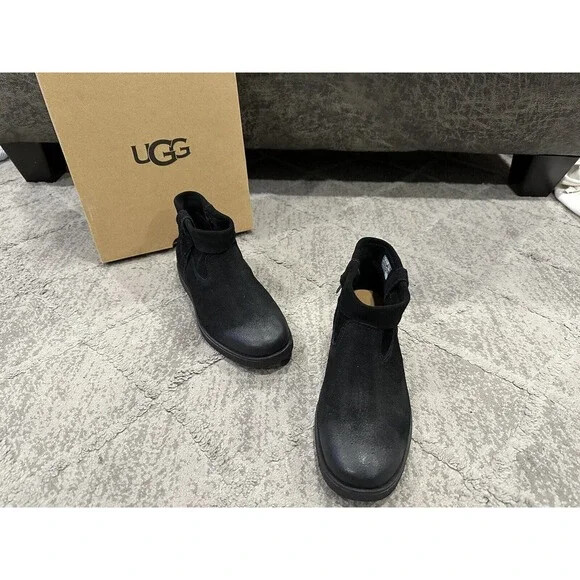 Ugg Josefene Black Pull On Distressed Boots US 7 NEW