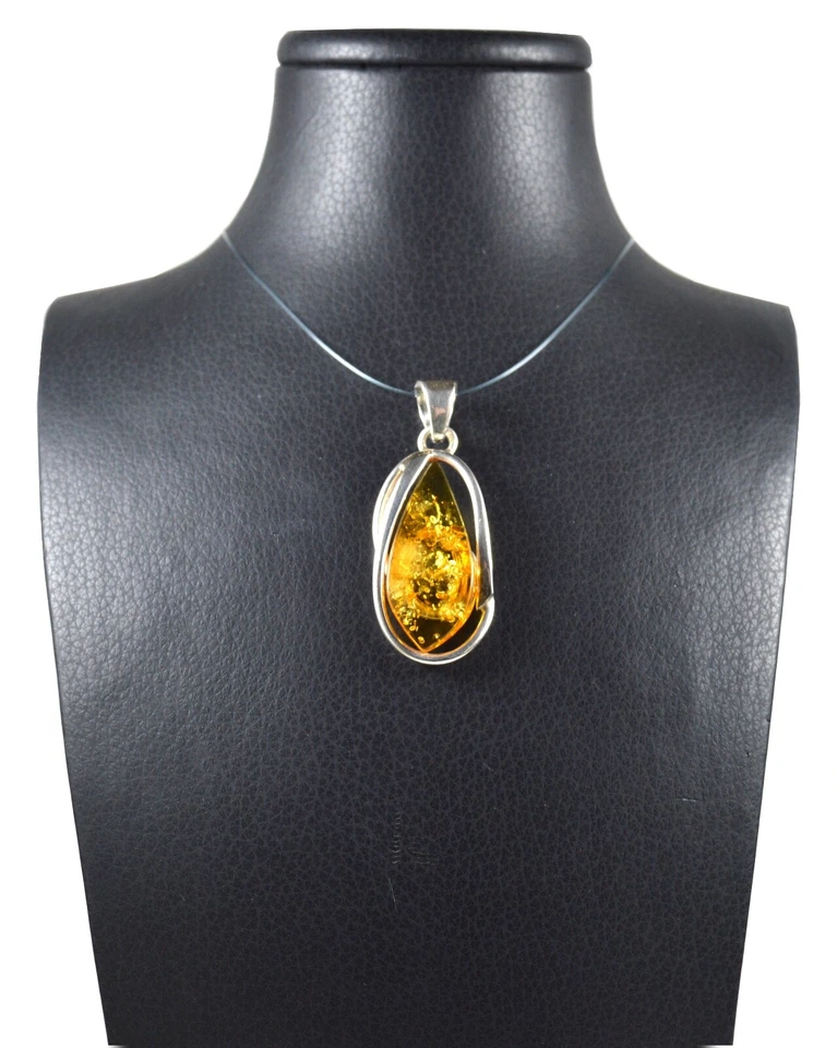 Ciondolo in Ambra Baltica Chiara e Argento 925 Made in Italy - Immagine 2 di 3