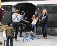 * CREEDENCE CLEARWATER REVIVAL * signed 8x10 photo * STU COOK * 1