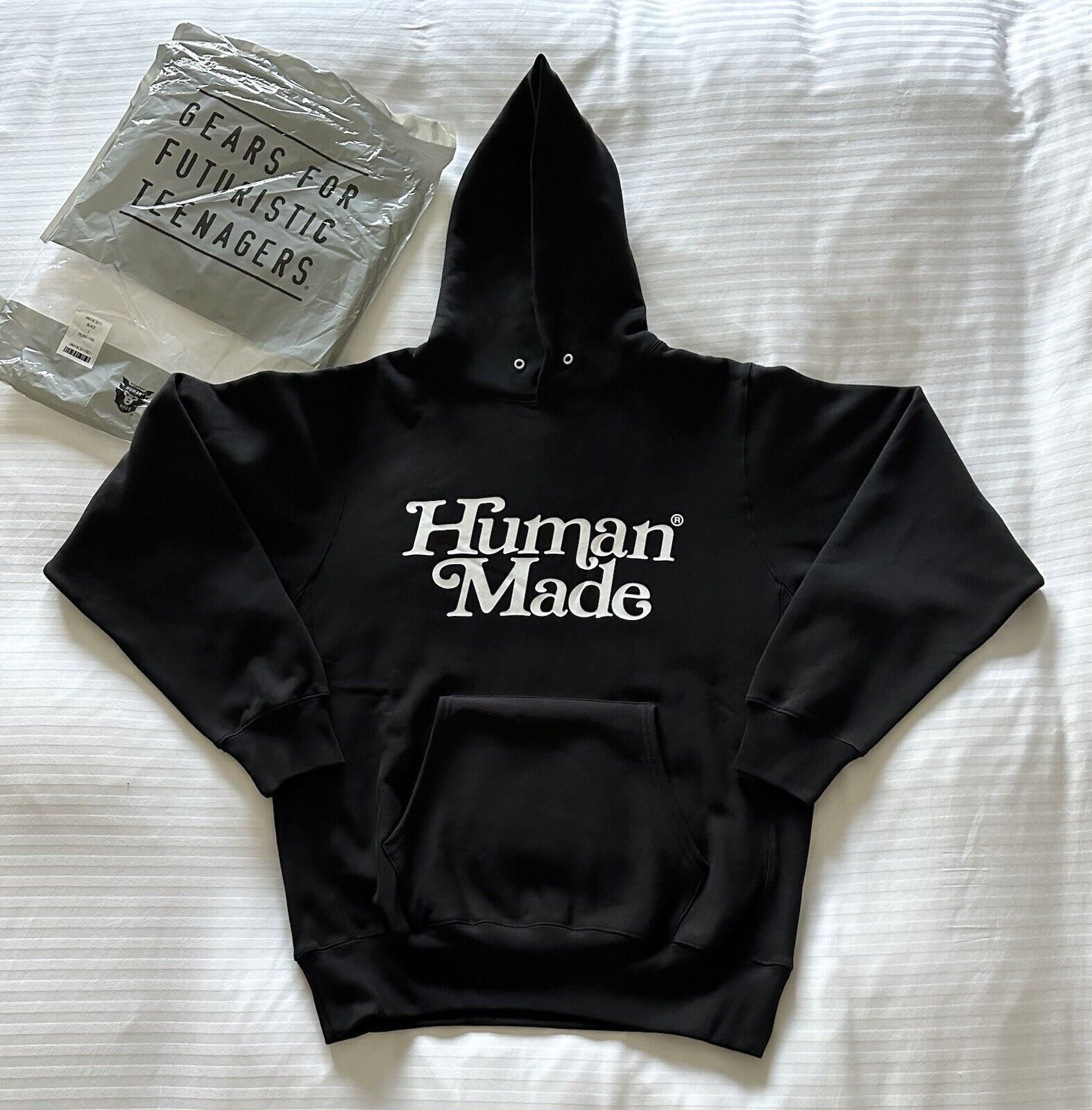 Human made × Girls don't cry フーディー