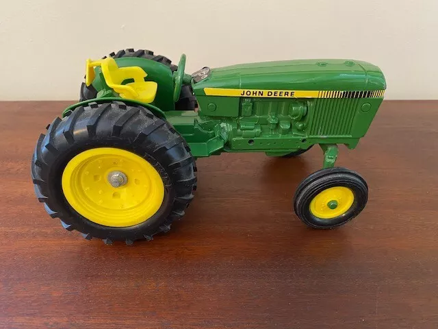 Vintage ERTL John Deere Toy Farm Tractor 8.5