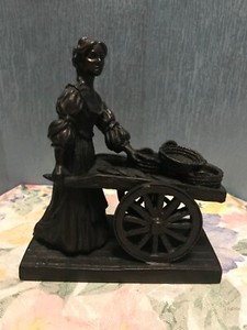 Vintage Jeanne Rynhart Cold Cast Bronze Resin Fine Art Sculpture Molly Malone