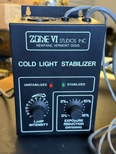 ZONE VI STUDIOS INC COLD LIGHT HEAD STABILIZER  PHOTOGRAPHY Untested
