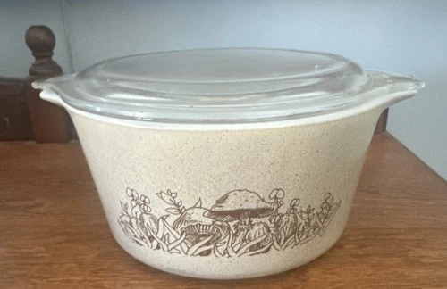 Vintage Pyrex Forest Fancies Mushroom Casserole Dish 473-B 1 Qt with Lid 470-C