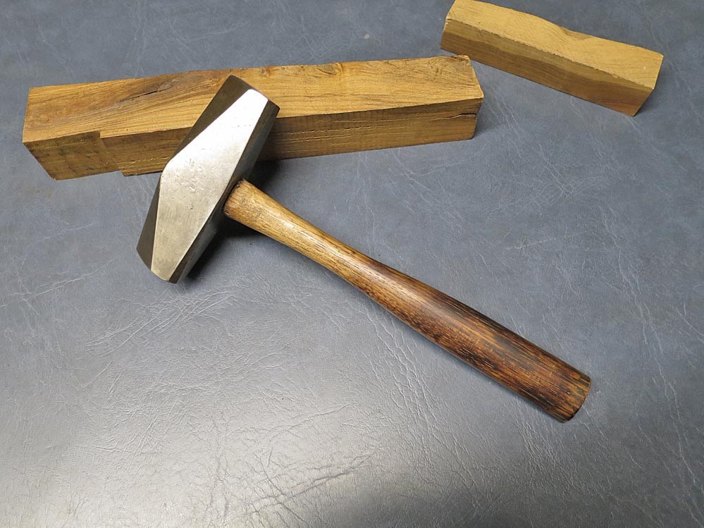 SCARCE TWIST FACE SAW MAKER ~ SAW DOCTOR ~ BLACKSMITH HAMMER APPROX. 3 LB. HEAD