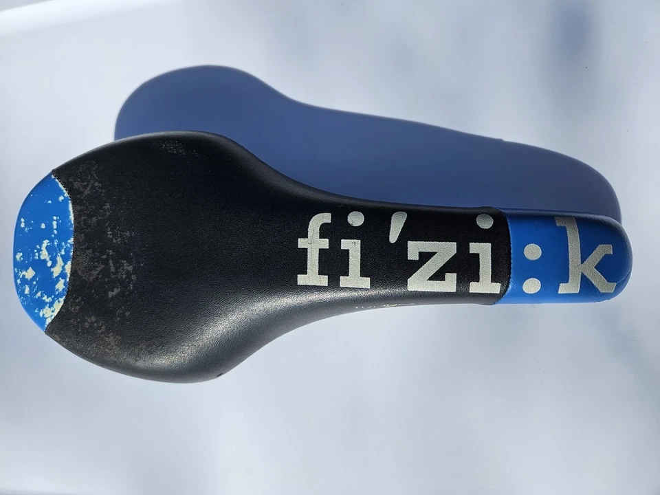 Fizik Tundra 2 马鞍锰空心滑轨黑色蓝色手工制作意大利 — 第 2/4 张图片