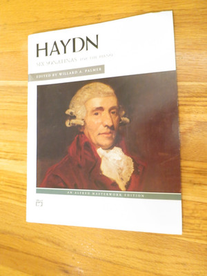 Haydn -- Six Sonatinas For the Piano (Alfred Masterwork Edition)