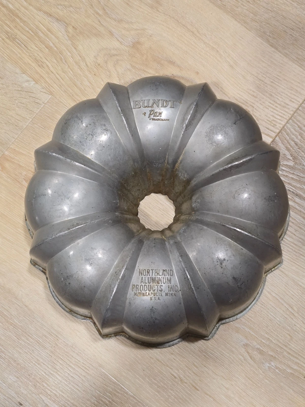 Vintage Nordic Ware Bundt Pan Northland Aluminum USA 10 Cup Cake Pan