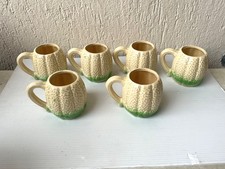 Tasses anciennes barbotines façon chou