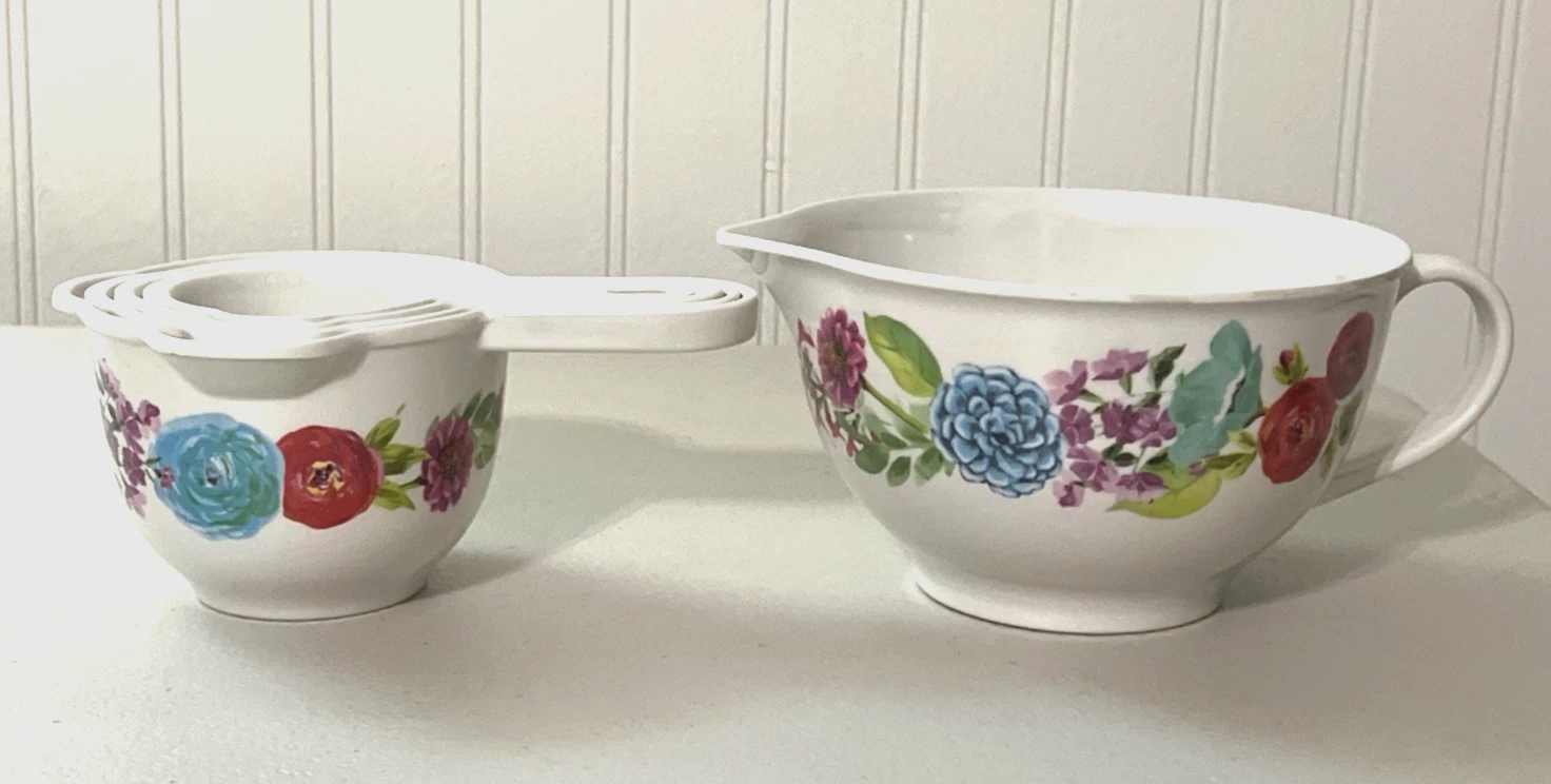 Pioneer Woman Set of 4 & 2 Cup Measuring Cups/Mini Batter Bowl Floral EXC