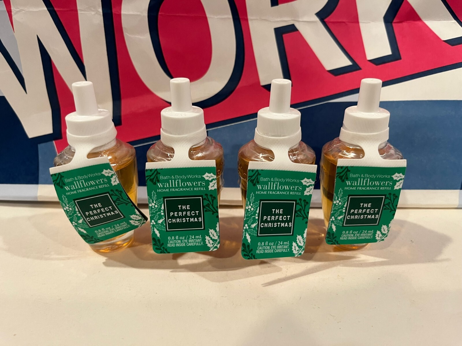 Bath & Body Works The Perfect Christmas Wallflower Refill Bulbs 4-Pack New-image