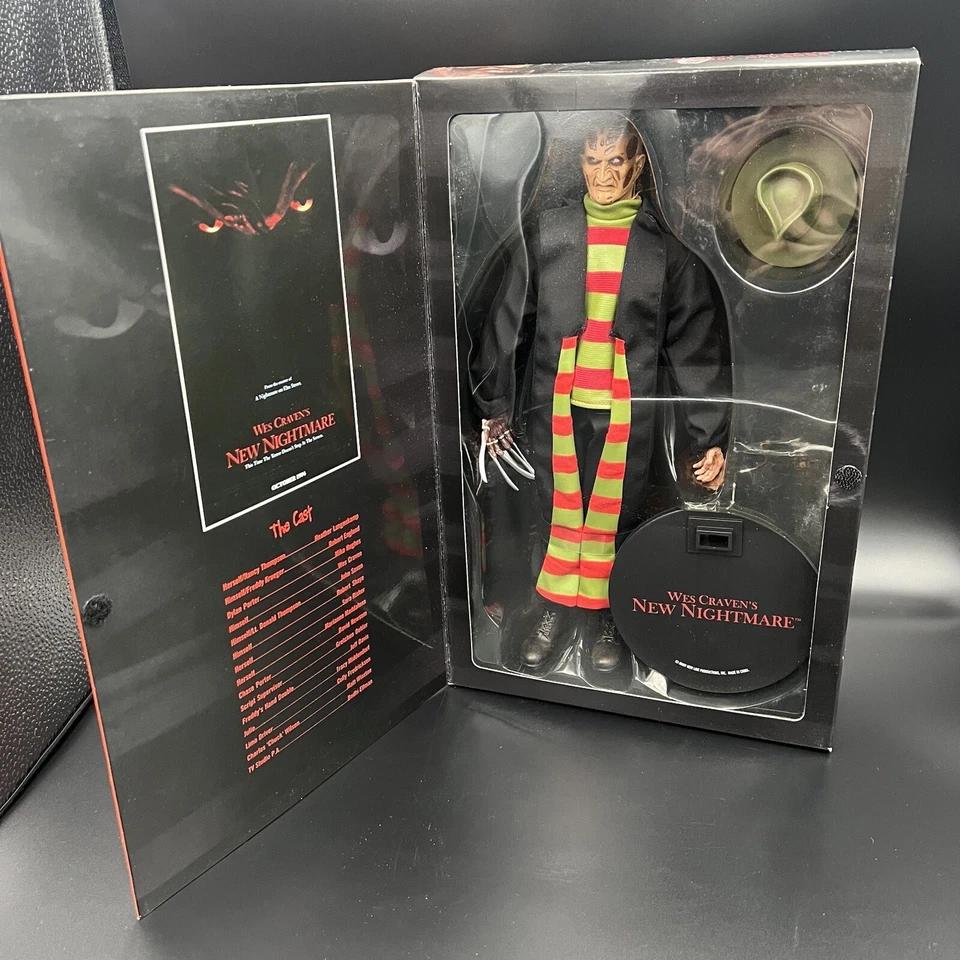 Figura de 12" Sideshow Collectibles Wes Craven's New Nightmare Freddy Krueger en caja Foto 2 de 4