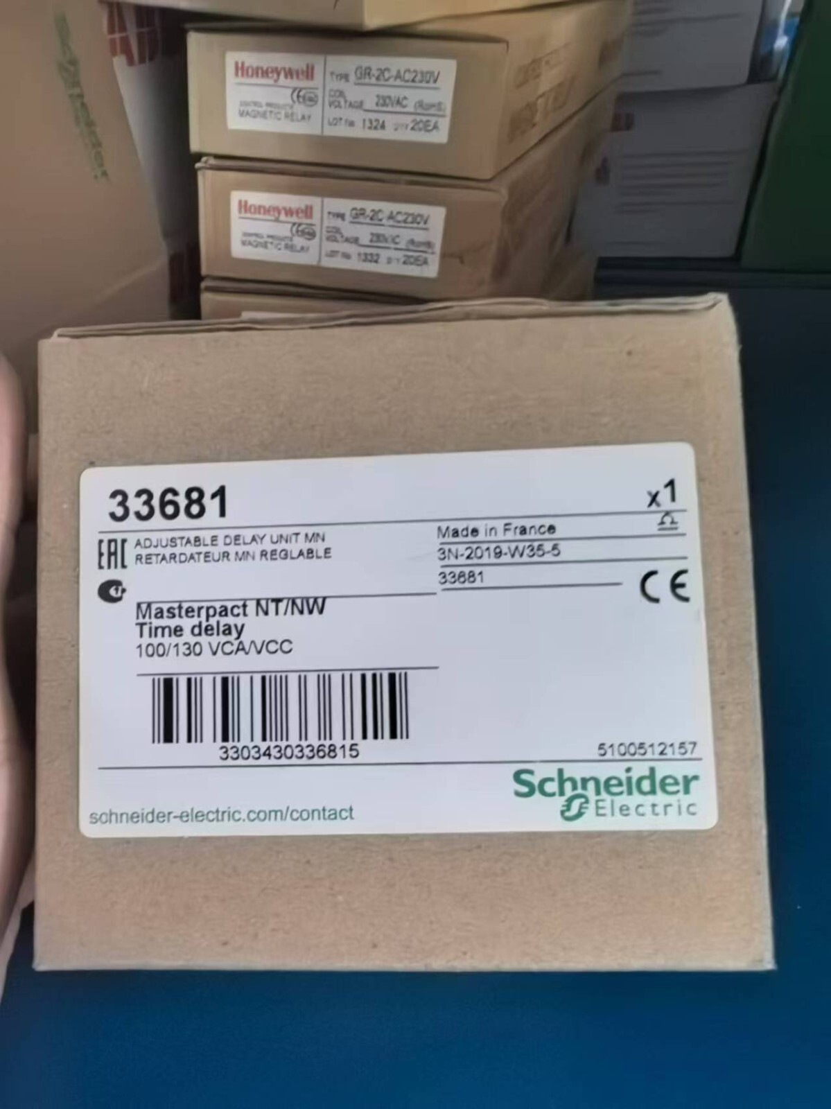 SCHNEIDER 33681 P033681 ADJUSTABLE DELAY UNIT MN 100/130 VCA/VCC DHL ...