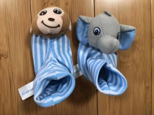 LOTE ~ Botines de sonajero de elefante/mono recién nacido y par de calcetines de garbanzo Foto 2 de 4