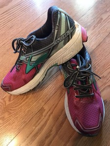 brooks ravenna 7 womens white