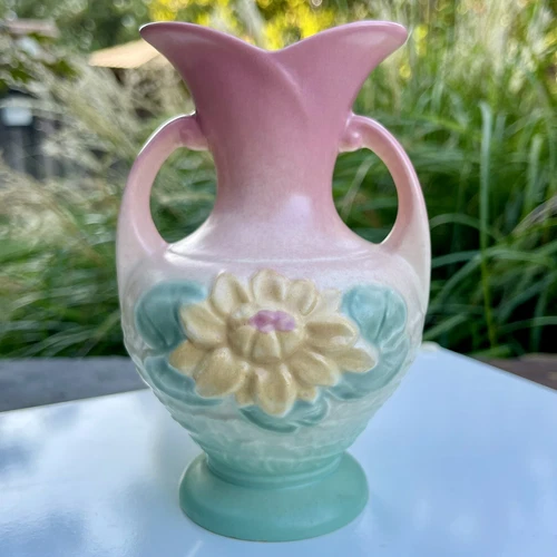 Vintage Hull Art Pottery  Waterlily Vase L-2  5.5” 1948 era Beautiful Coloring