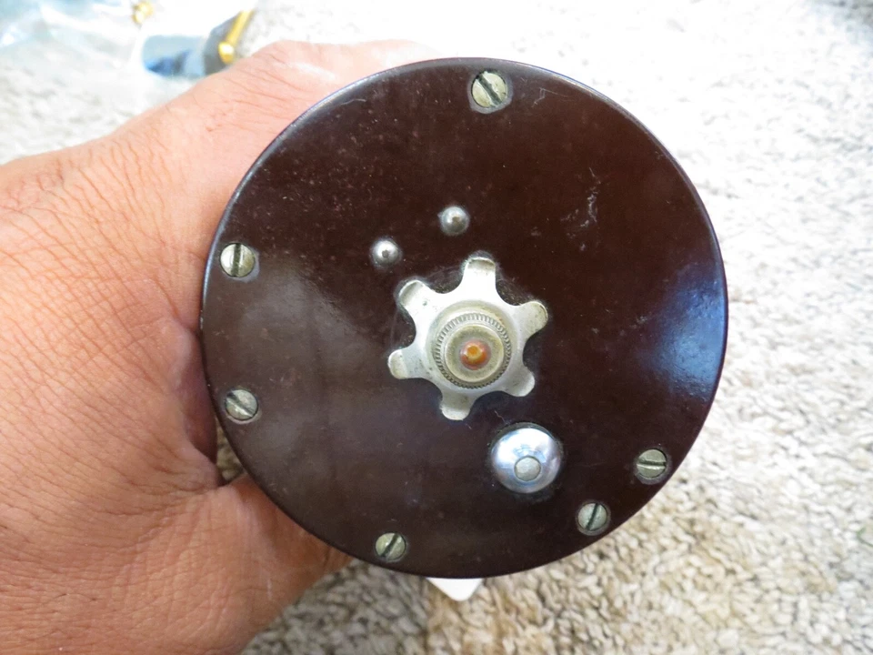 Carrete de pesca Ocean City Free Spool alemán plateado (lote #13948) Foto 4 de 4